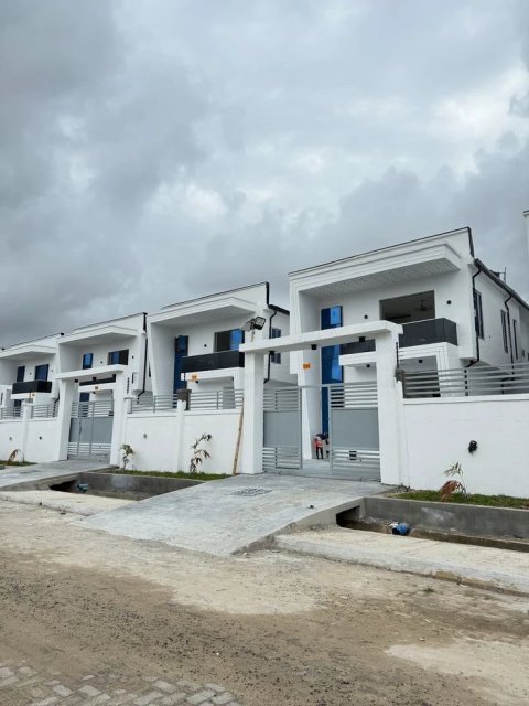 Why Sustainable Design Is Often Greenwashing: Diaspora Guide Nigeria 2026