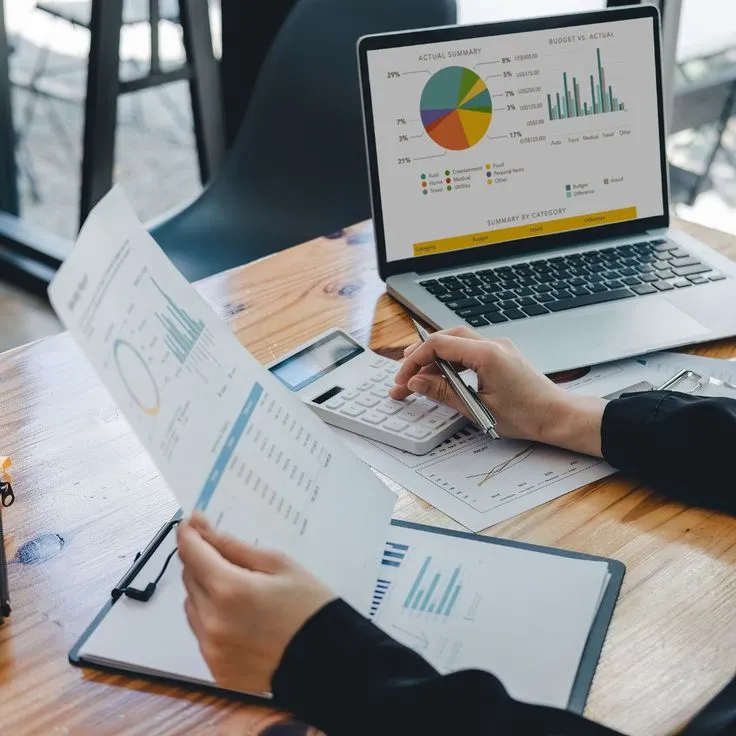 Cash flow management chart  
